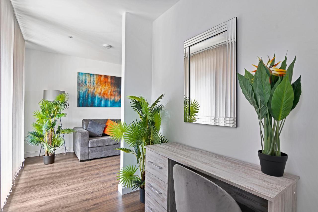 Spacious, Bright & Modern 1 & 2 Bed Apartments At Sligo House - Central Watford Watford  Luaran gambar