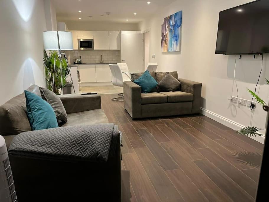 Spacious, Bright & Modern 1 & 2 Bed Apartments At Sligo House - Central Watford Watford  Luaran gambar